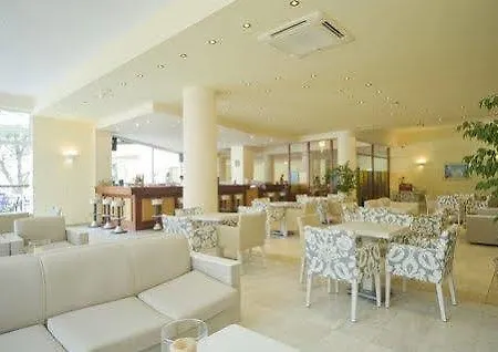 Hotel Maravel Land 2*