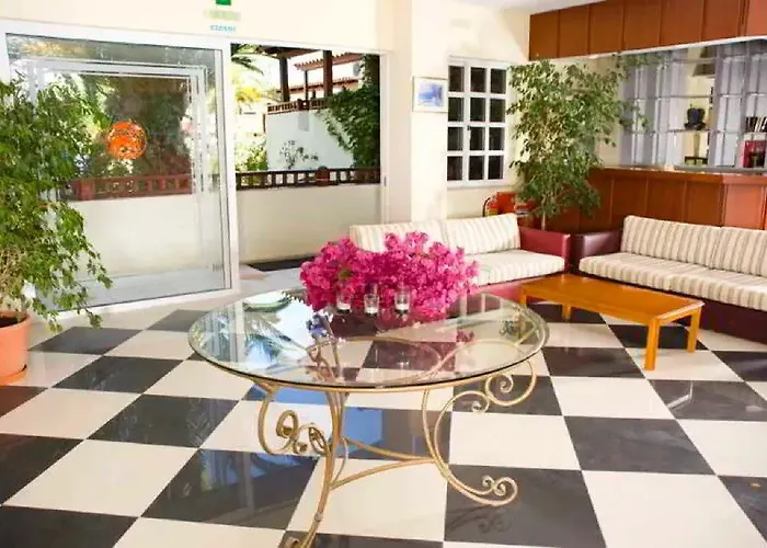 Maravel Land Hotel 2*