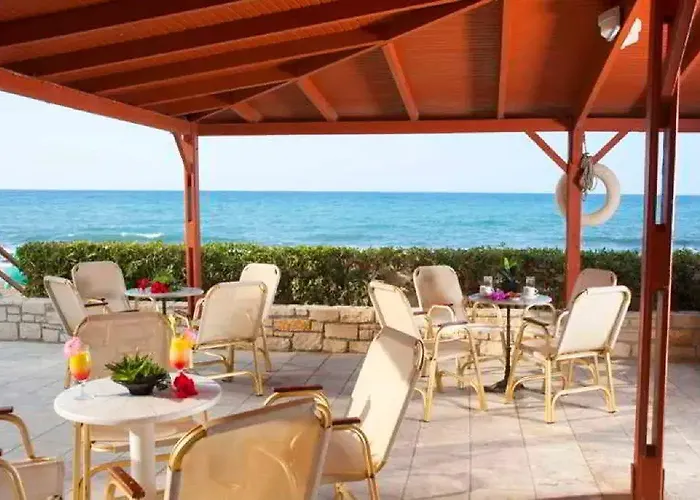 Maravel Land Hotel 2*